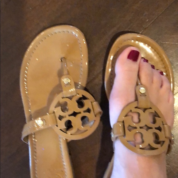 tory burch sandals sand color